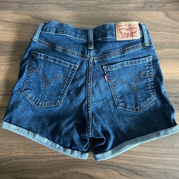 Levi’s Mid Length Size 25 Denim Shorts - Picture 3 of 12